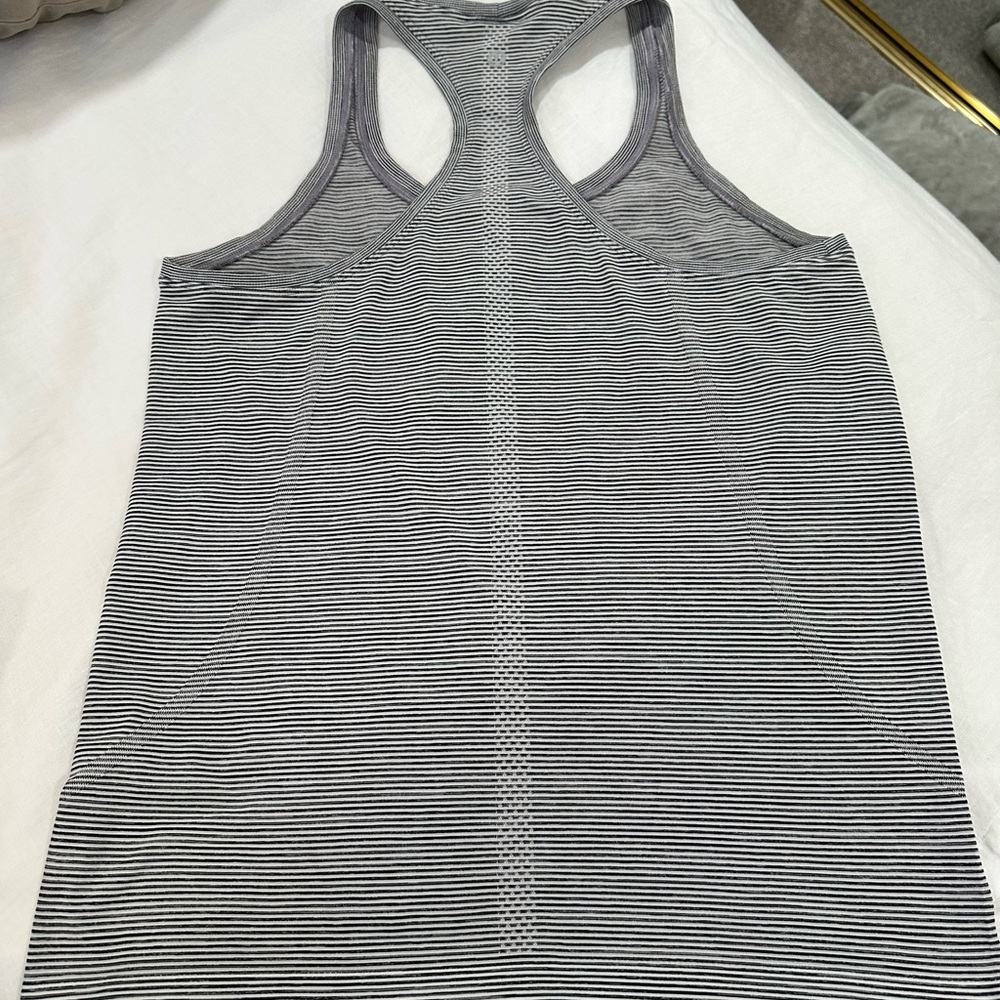 Lululemon Swiftly Tech Racerback Tank - Picture 8 of 9